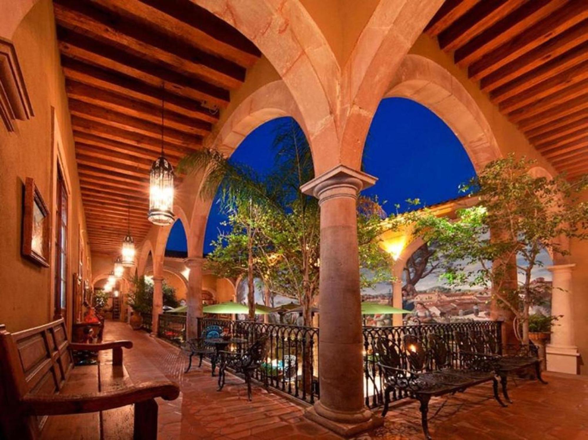 Mansion De Los Suenos Пацкуаро Экстерьер фото